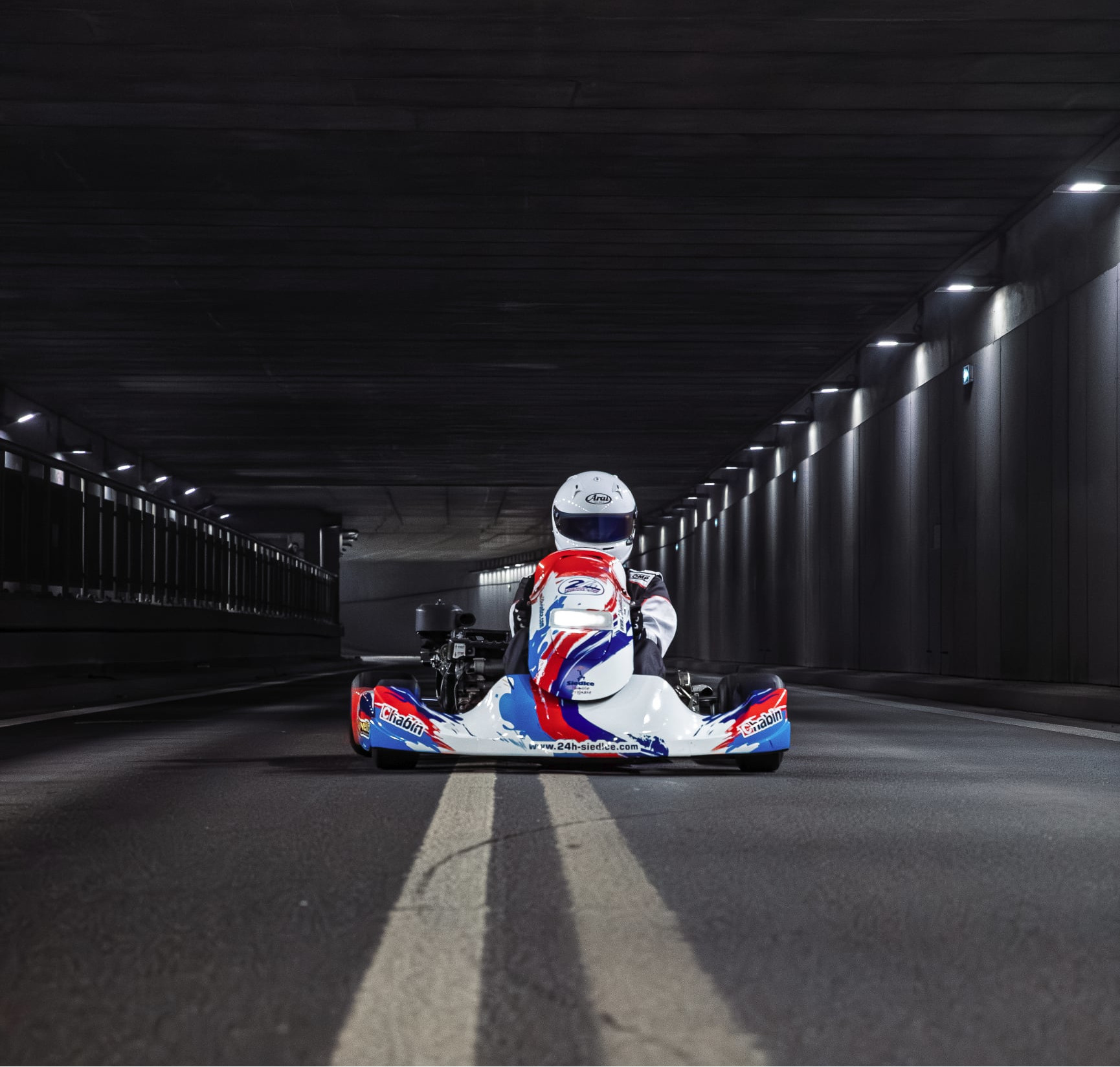 Background image, tunnel